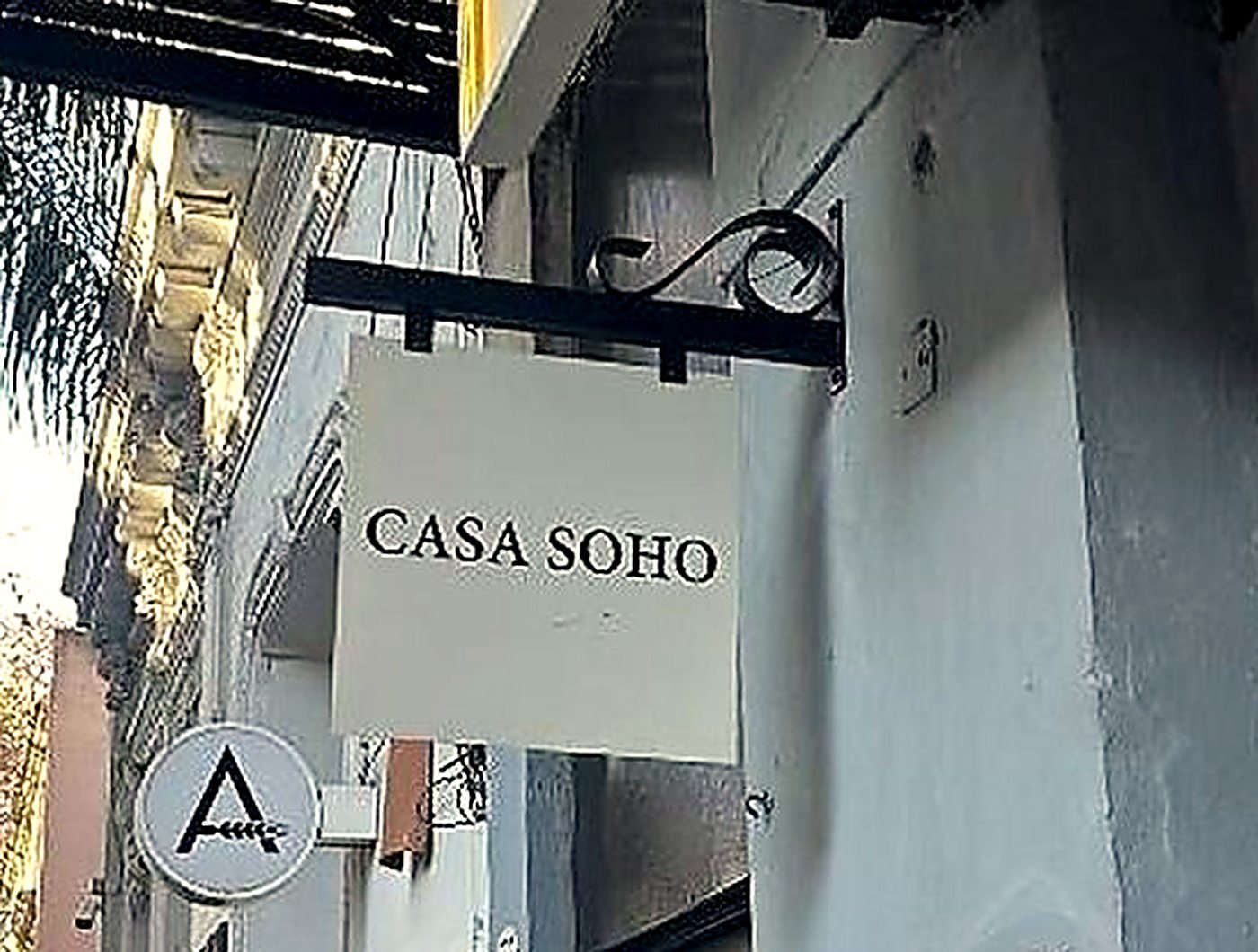 Frente de Casa Soho, en Thames 1555, Palermo